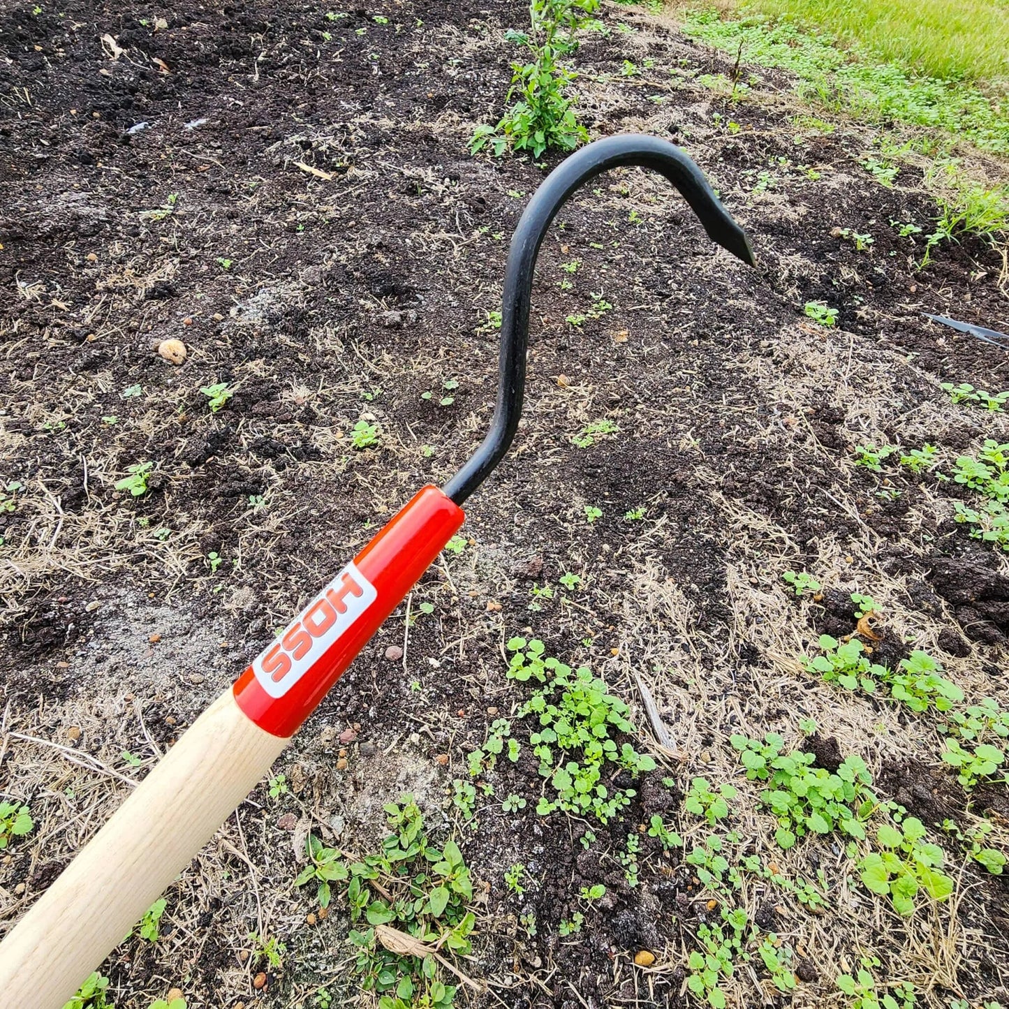 Single tine garden cultivator